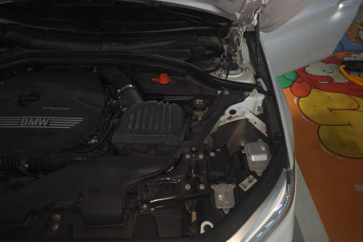 Used BMW 1 Series 2021 Restyled 125i M Sport Night Edition Engine Bay Left