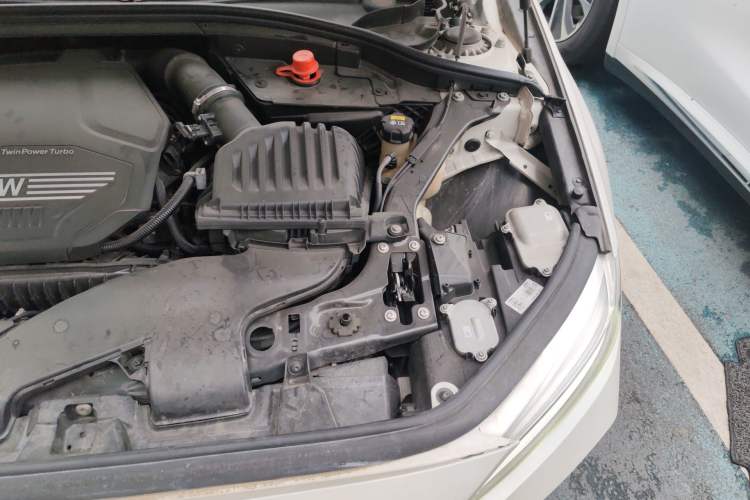 Used BMW 1 Series 2021 120i M Sport Night Edition Engine Bay Left