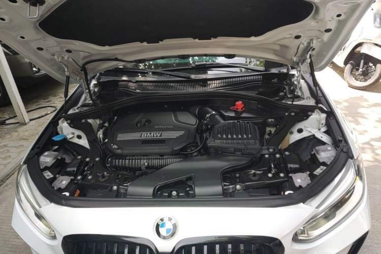 Used BMW 1 Series 2021 125i M Sport Night Edition Engine Bay