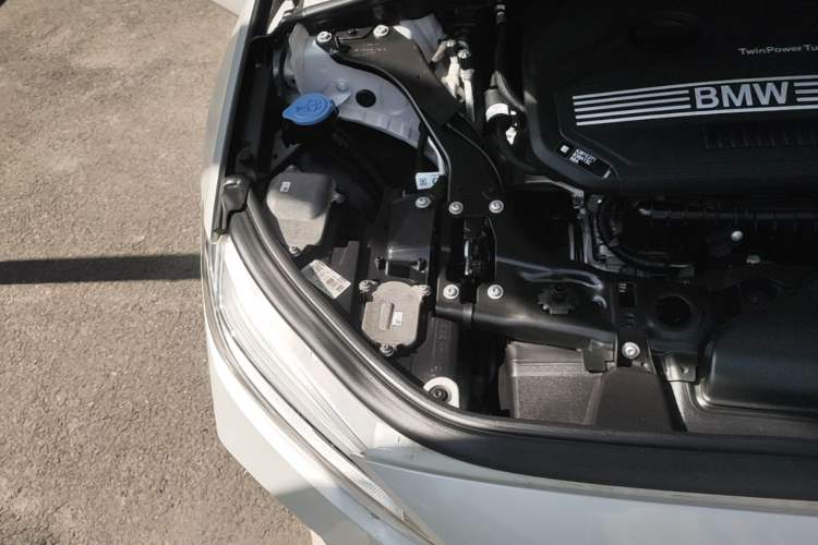 Used BMW 1 Series 2021 120i M Sport Night Edition Engine Bay Right