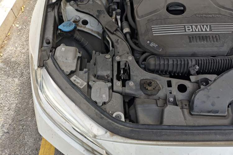 Used BMW 1 Series 2021 125i M Sport Night Edition Engine Bay Right