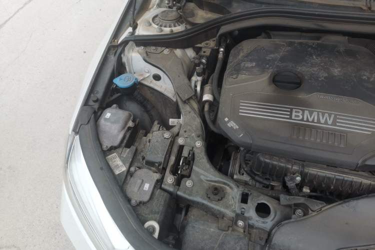 Used BMW 1 Series 2021 120i M Sport Night Edition Engine Bay Right
