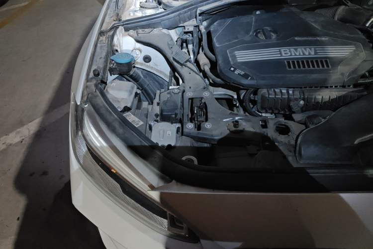 Used BMW 1 Series 2021 120i M Sport Night Edition Engine Bay Right