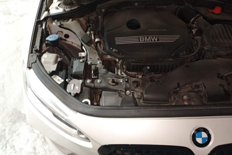 Used BMW 1 Series 2021 120i M Sport Night Edition Engine Bay Right