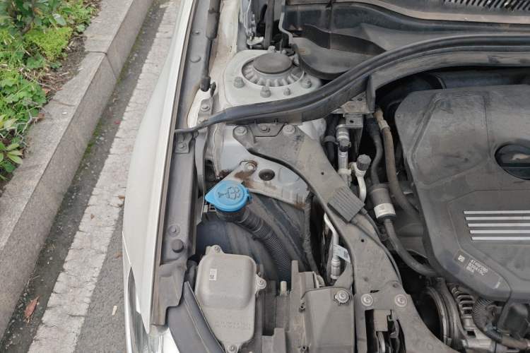 Used BMW 1 Series 2021 Revised 120i M Sport Edition Engine Bay Right