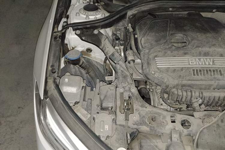 Used BMW 1 Series 2021 120i M Sport Night Edition Engine Bay Right