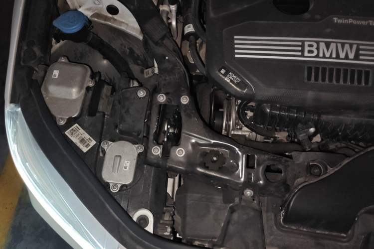 Used BMW 1 Series 2021 120i M Sport Night Edition Engine Bay Right