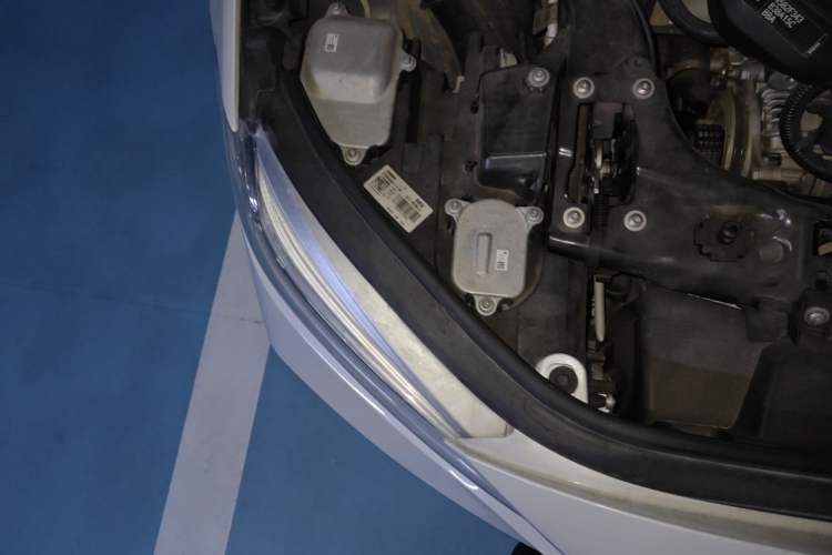 Used BMW 1 Series 2021 Revised 120i M Sport Edition Engine Bay Right
