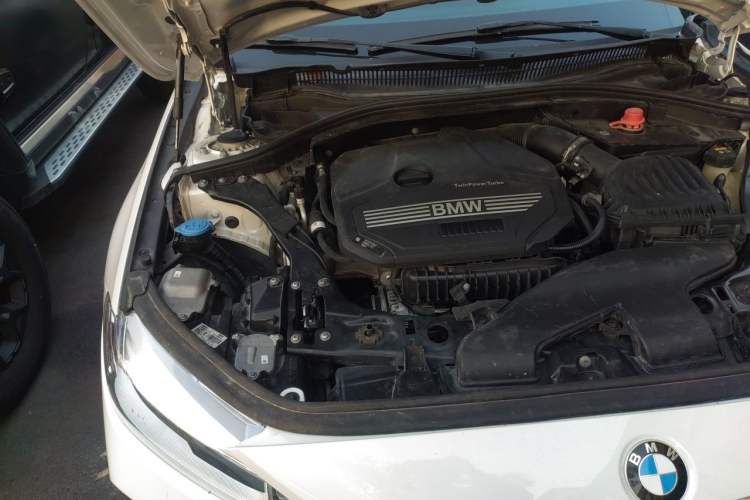 Used BMW 1 Series 2021 120i M Sport Night Edition Engine Bay Right