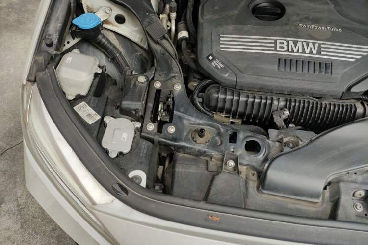 Used BMW 1 Series 2021 125i M Sport Night Edition Engine Bay Right