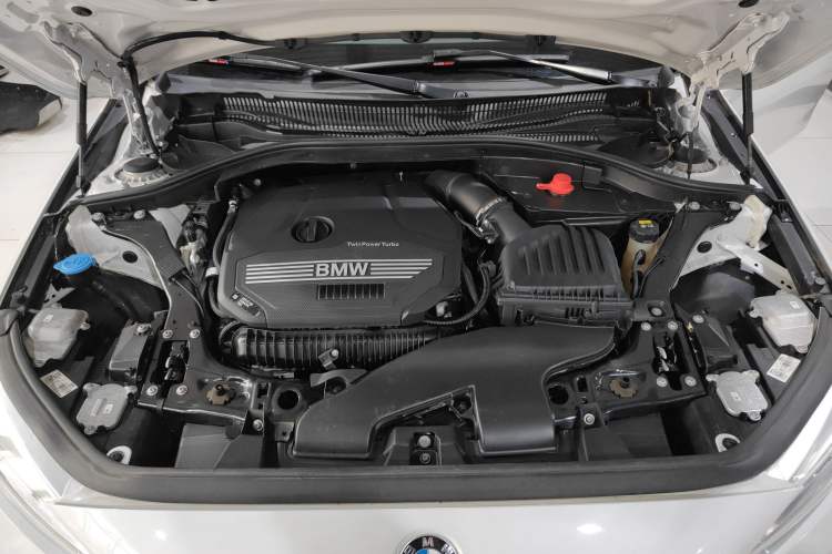 Used BMW 1 Series 2021 125i M Sport Night Edition Engine Bay