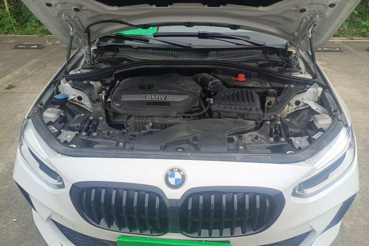 Used BMW 1 Series 2021 120i M Sport Night Edition Engine Bay