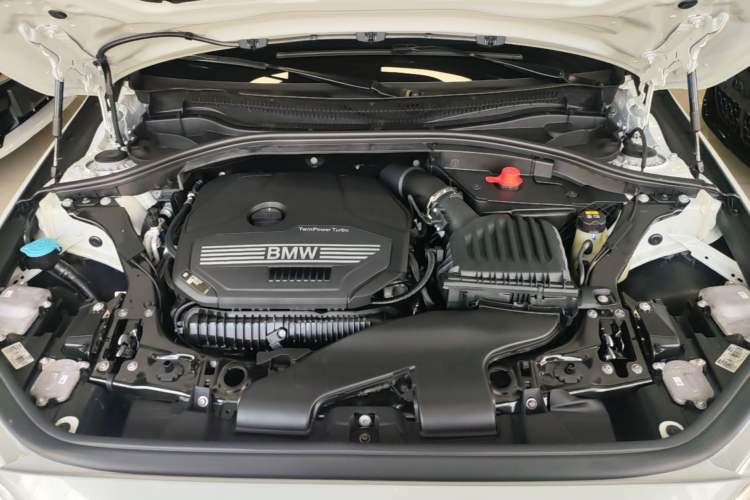 Used BMW 1 Series 2021 125i M Sport Night Edition Engine Bay