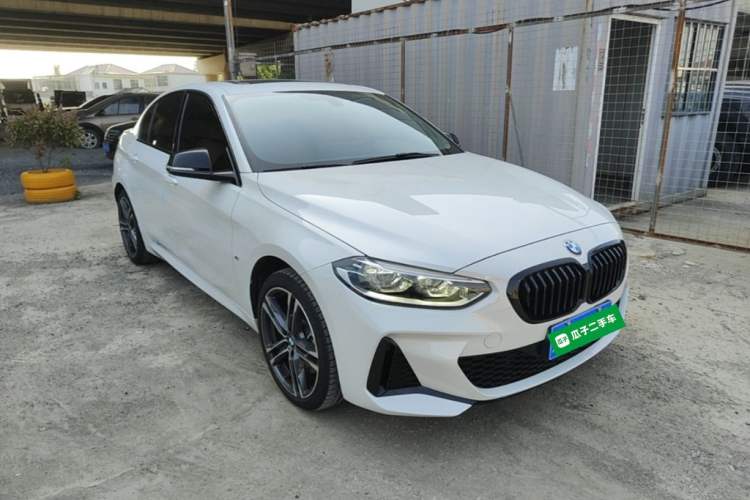 Used BMW 1 Series 2021 Restyled 125i M Sport Night Edition Exterior 1