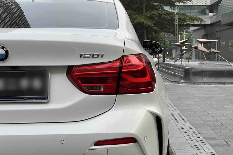 Used BMW 1 Series 2021 Revised 120i M Sport Night Edition Exterior 10