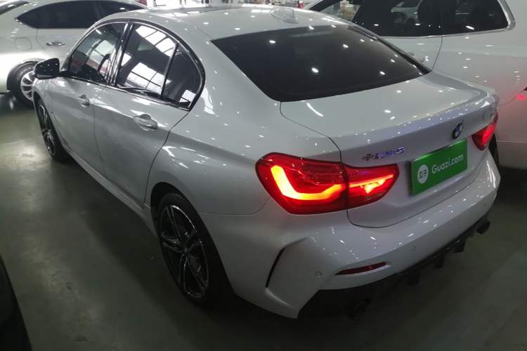 Used BMW 1 Series 2021 125i M Sport Night Edition Exterior 2