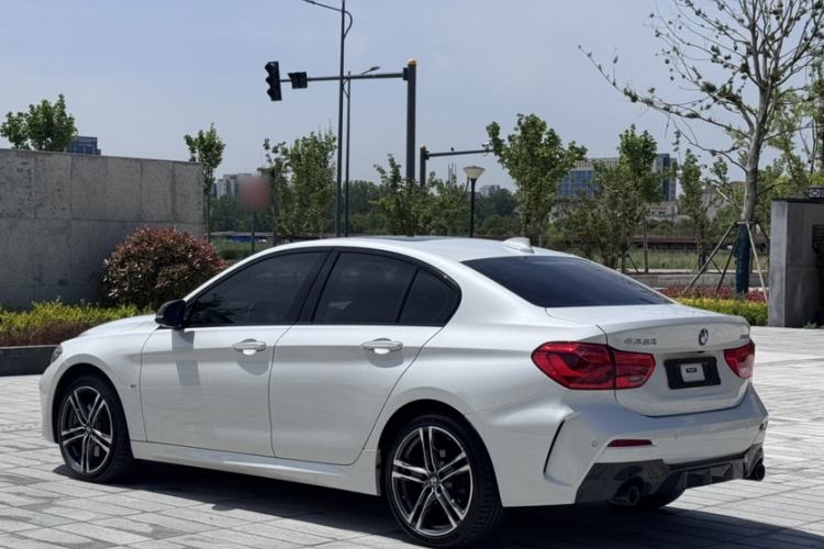 Used BMW 1 Series 2021 Restyled 125i M Sport Night Edition Exterior 2