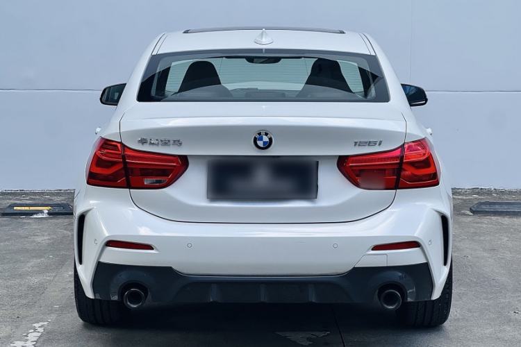 Used BMW 1 Series 2021 125i M Sport Night Edition Exterior 2
