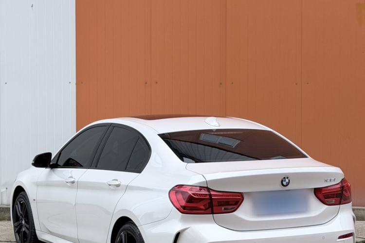 Used BMW 1 Series 2021 125i M Sport Night Edition Exterior 2