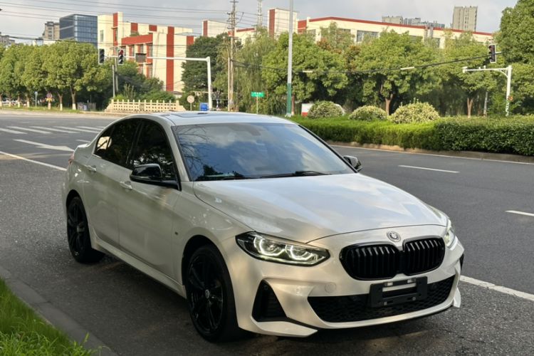 Used BMW 1 Series 2021 125i M Sport Night Edition Exterior 2
