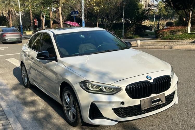 Used BMW 1 Series 2021 120i M Sport Night Edition Exterior 2