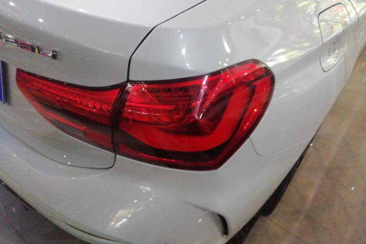 Used BMW 1 Series 2021 Restyled 125i M Sport Night Edition Exterior 2