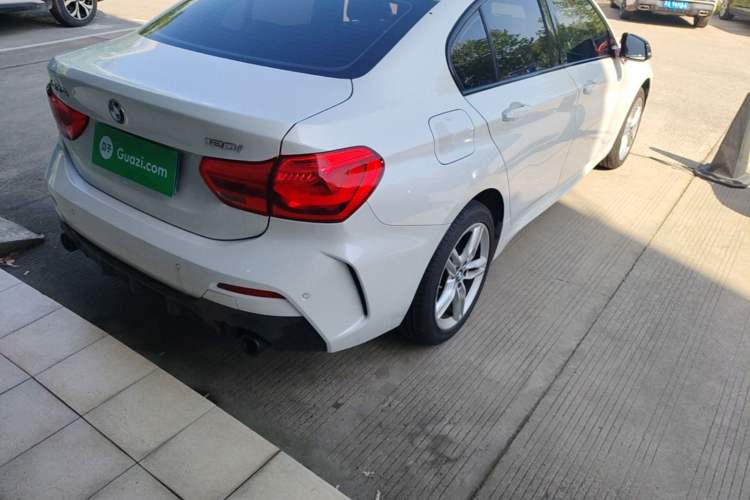 Used BMW 1 Series 2021 120i M Sport Night Edition Exterior 3