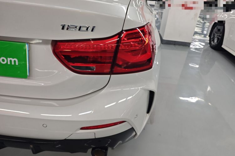 Used BMW 1 Series 2021 120i M Sport Night Edition Exterior 3
