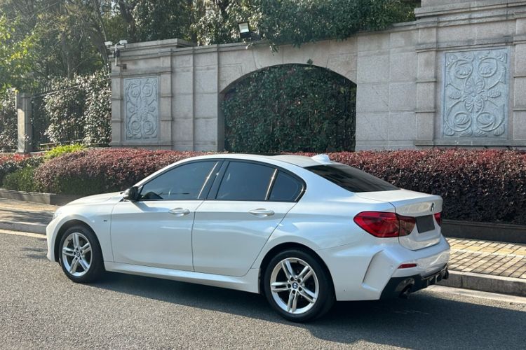 Used BMW 1 Series 2021 120i M Sport Night Edition Exterior 3
