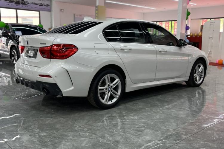 Used BMW 1 Series 2021 120i M Sport Night Edition Exterior 3