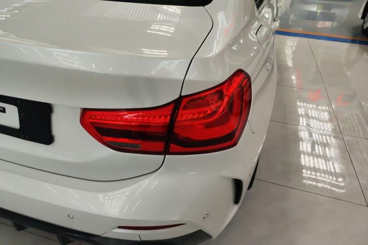 Used BMW 1 Series 2021 120i M Sport Edition Exterior 3