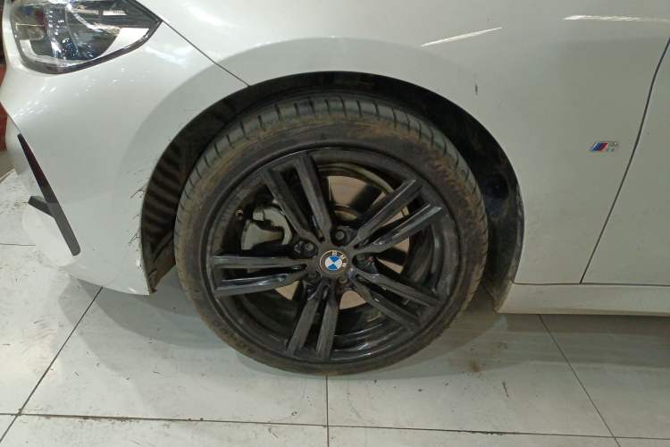 Used BMW 1 Series 2021 125i M Sport Night Edition Exterior 4