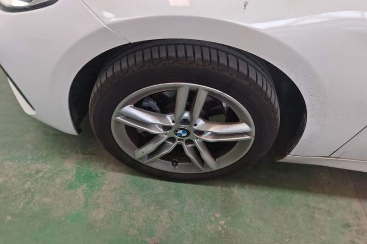 Used BMW 1 Series 2021 Revised 120i M Sport Night Edition Exterior 4