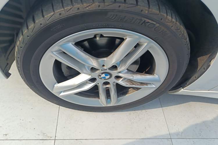 Used BMW 1 Series 2021 120i M Sport Night Edition Exterior 4