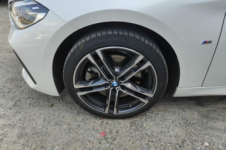 Used BMW 1 Series 2021 Restyled 125i M Sport Night Edition Exterior 4