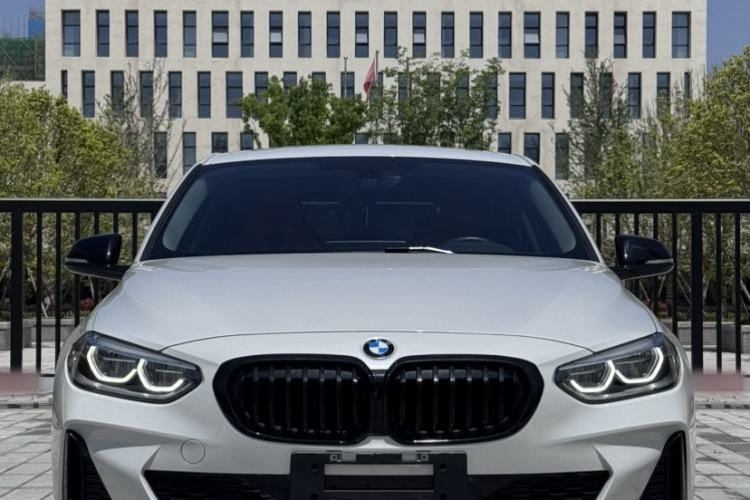 Used BMW 1 Series 2021 Restyled 125i M Sport Night Edition Exterior 4
