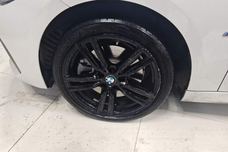 Used BMW 1 Series 2021 125i M Sport Night Edition Exterior 4