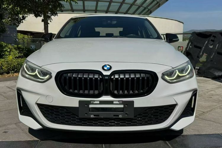 Used BMW 1 Series 2021 120i M Sport Night Edition Exterior 4