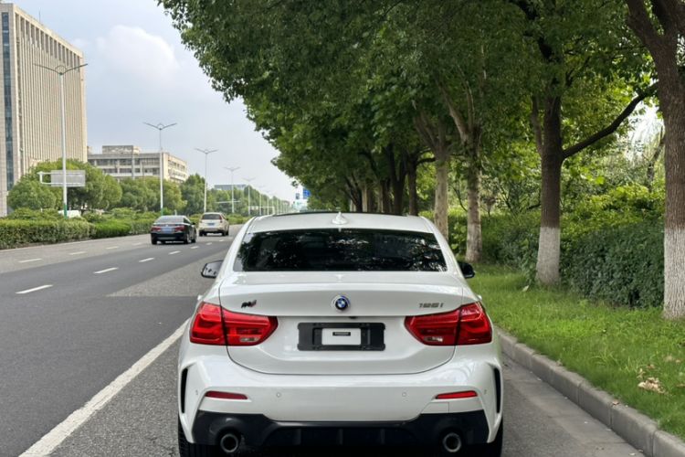 Used BMW 1 Series 2021 125i M Sport Night Edition Exterior 4