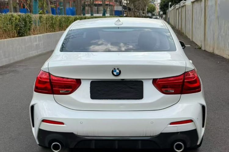 Used BMW 1 Series 2021 120i M Sport Edition Exterior 4