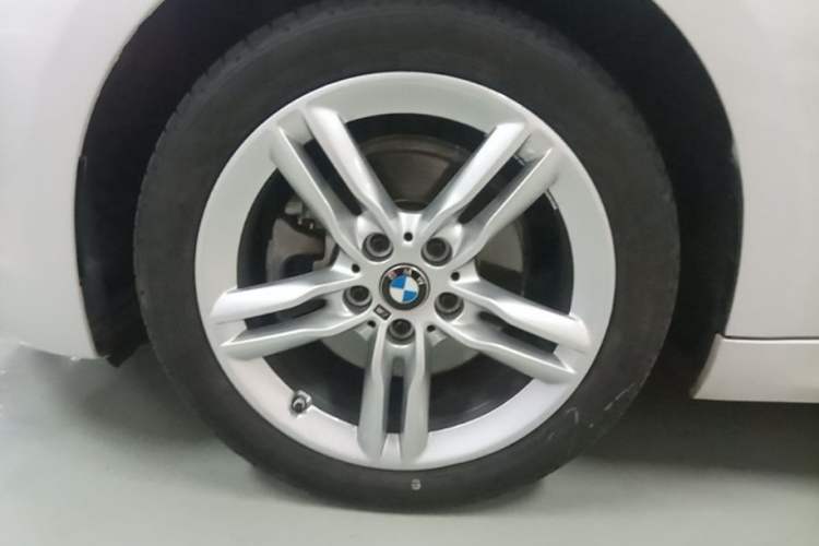 Used BMW 1 Series 2021 120i M Sport Night Edition Exterior 4
