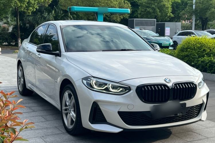 Used BMW 1 Series 2021 Revised 120i M Sport Night Edition Exterior 4