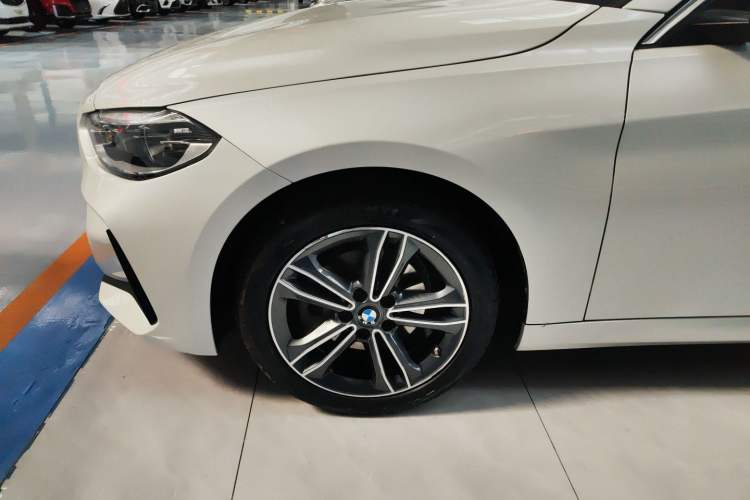 Used BMW 1 Series 2021 120i M Sport Edition Exterior 4