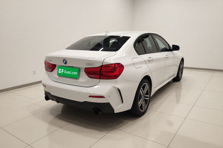 Used BMW 1 Series 2021 120i M Sport Night Edition Exterior 5