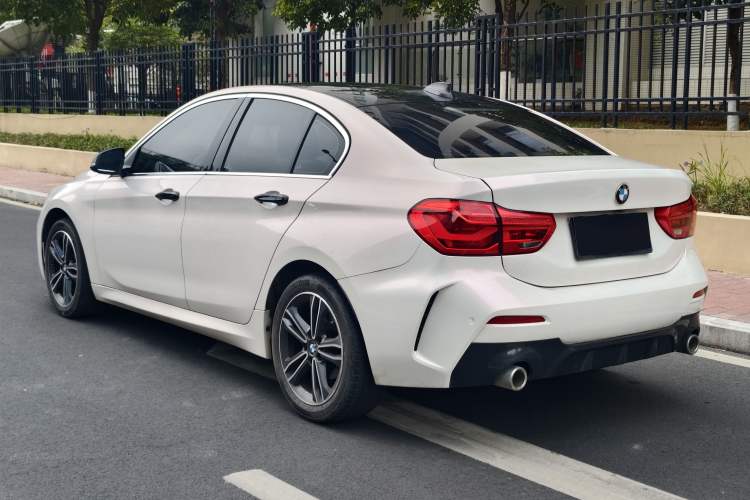 Used BMW 1 Series 2021 120i M Sport Edition Exterior 5