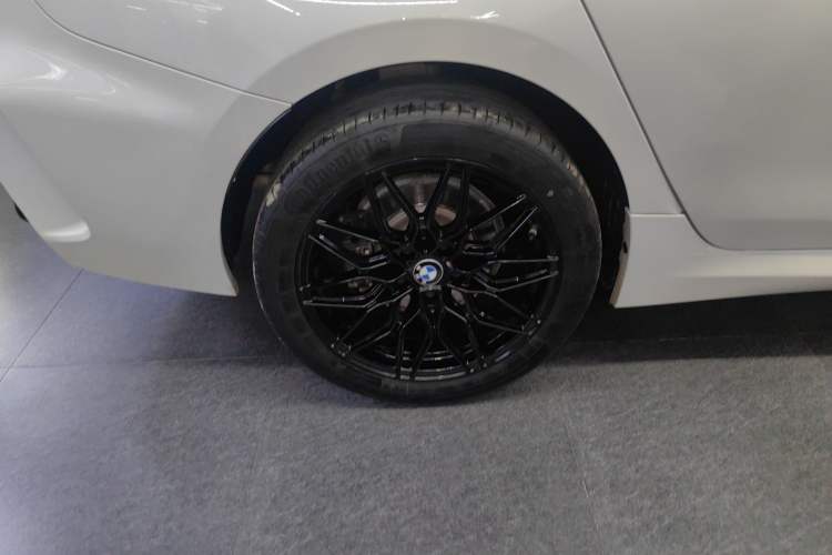 Used BMW 1 Series 2021 120i M Sport Night Edition Exterior 5