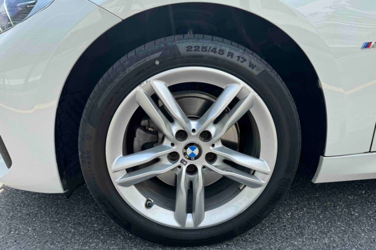 Used BMW 1 Series 2021 120i M Sport Night Edition Exterior 5