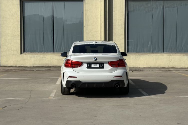 Used BMW 1 Series 2021 120i M Sport Night Edition Exterior 5