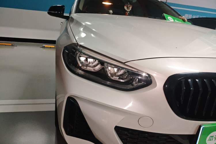 Used BMW 1 Series 2021 120i M Sport Night Edition Exterior 6