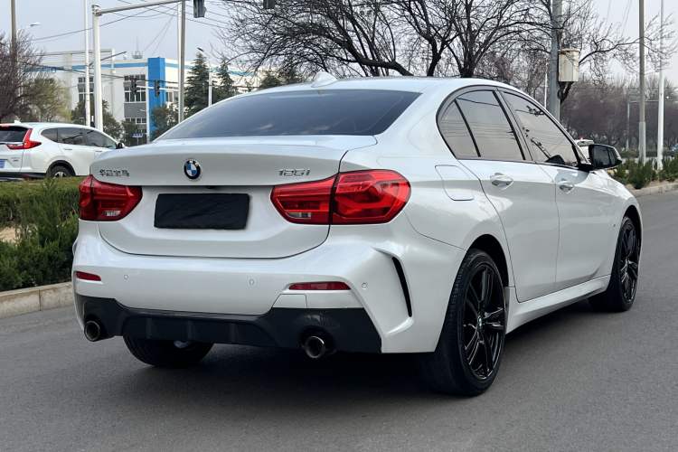 Used BMW 1 Series 2021 125i M Sport Night Edition Exterior 6